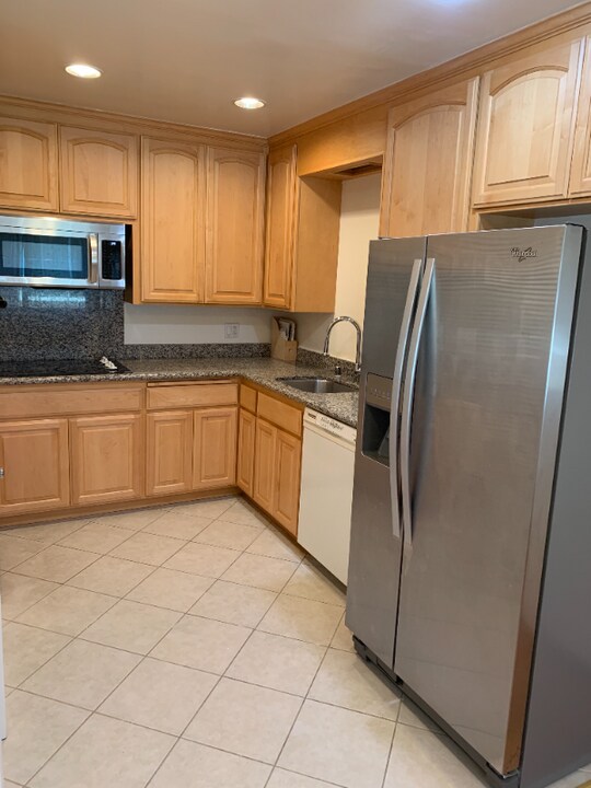 1300 Albina Ave-Unit -A in Berkeley, CA - Building Photo