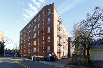 Craigie Arms in Cambridge, MA - Building Photo - Building Photo