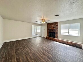 1509 Elkhart Ave in Lubbock, TX - Building Photo - Building Photo