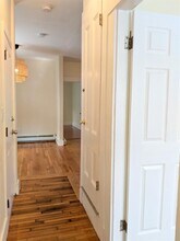 397 Washington St, Unit 2 in Somerville, MA - Foto de edificio - Building Photo