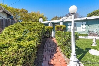 16 Tasco Ct in San Pablo, CA - Building Photo - Building Photo