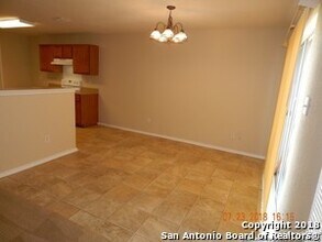 7127 Comet Manor in San Antonio, TX - Building Photo - Building Photo