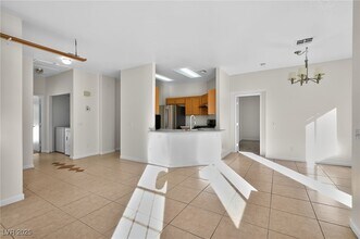 7820 Strong Water Ct in Las Vegas, NV - Building Photo - Building Photo