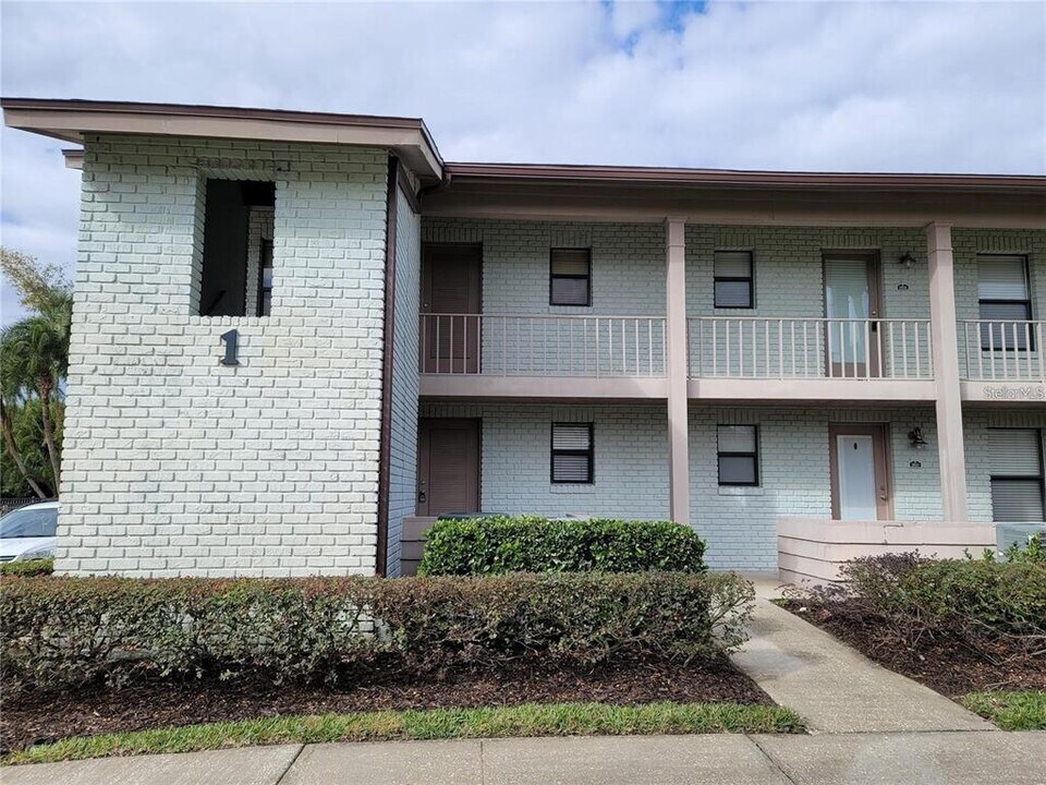 2822 Plaza Terrace Dr in Orlando, FL - Building Photo