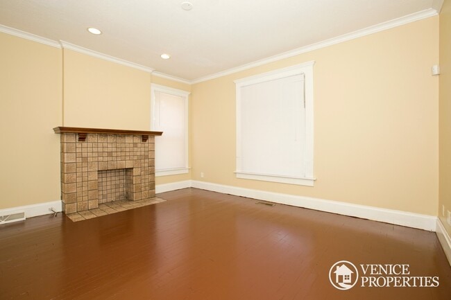 66 E Northwood Ave in Columbus, OH - Building Photo - Building Photo