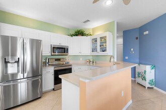 438 Bouchelle Dr in New Smyrna Beach, FL - Building Photo - Building Photo