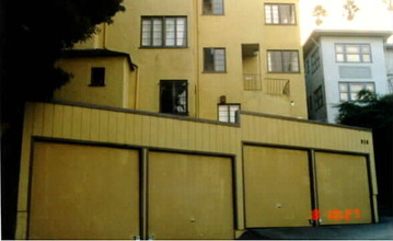 858 E 28th St in Oakland, CA - Building Photo - Building Photo