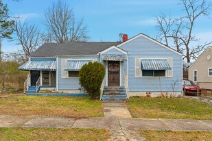 502 64th St in Fairfield, AL - Building Photo