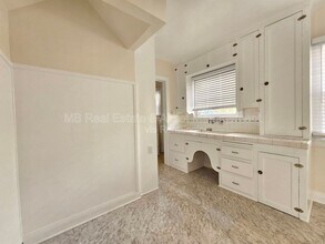 807 Oro Terrace in Los Angeles, CA - Building Photo - Building Photo