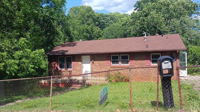 property at 305 N Franklin St