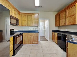 220 Ash Dr in Mocksville, NC - Building Photo - Building Photo