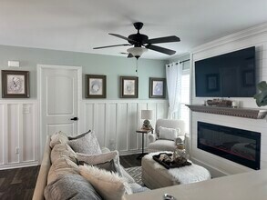 122B James Ave in Surf City, NC - Building Photo - Building Photo