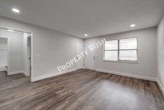 718 Salem Rd-Unit -B in Rossville, GA - Building Photo - Building Photo