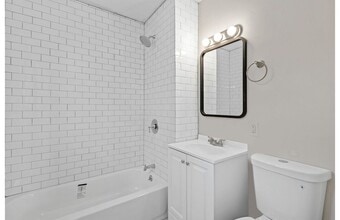 209 N Spring St in Winston-Salem, NC - Building Photo - Building Photo