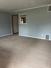 4001 Gregus Ave in Lorain, OH - Building Photo - Building Photo