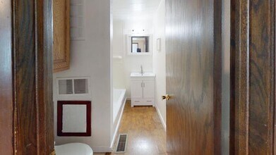 302 4th St NE in Mandan, ND - Building Photo - Building Photo