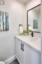 144 Jansen Ave in Kitchener, ON - Building Photo - Building Photo