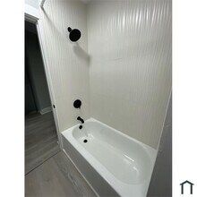 809 Bonaparte Ave in Baltimore, MD - Building Photo - Building Photo