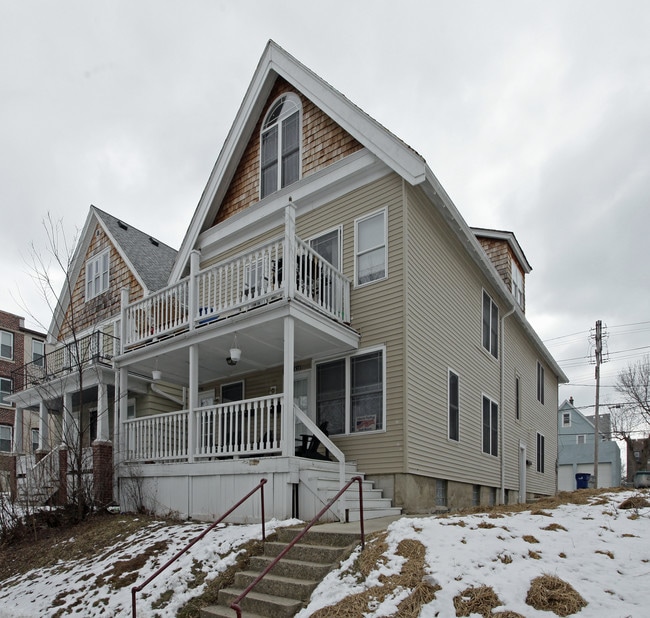 2630-2632 N Bartlett Ave in Milwaukee, WI - Building Photo - Building Photo