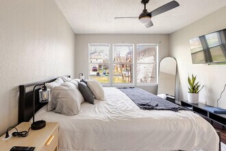 6101 Parkwood Dr in Austin, TX - Building Photo - Building Photo