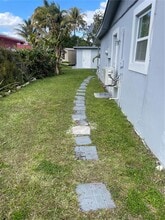 4851 NW 192nd St in Miami Gardens, FL - Building Photo - Building Photo