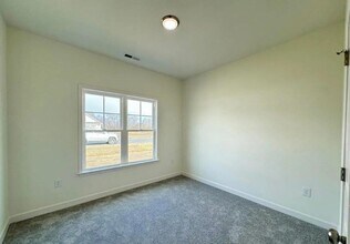 106 E Sillinger Dr in Goldsboro, NC - Building Photo - Building Photo