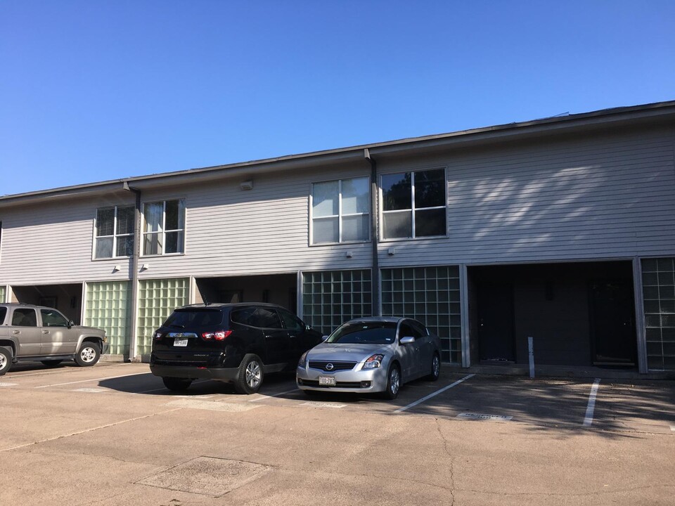 4241 Buena Vista St in Dallas, TX - Building Photo