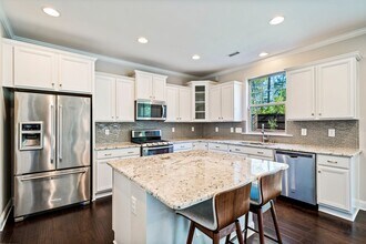 216 Kinney Glenn Ct in Durham, NC - Building Photo - Building Photo