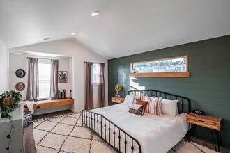 2701 NW Amble Side St in Albany, OR - Building Photo - Building Photo