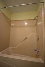 906 S Pike Ave in Bolivar, MO - Building Photo - Building Photo