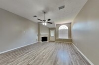 20302 Concord Hill Dr in Cypress, TX - Foto de edificio - Building Photo