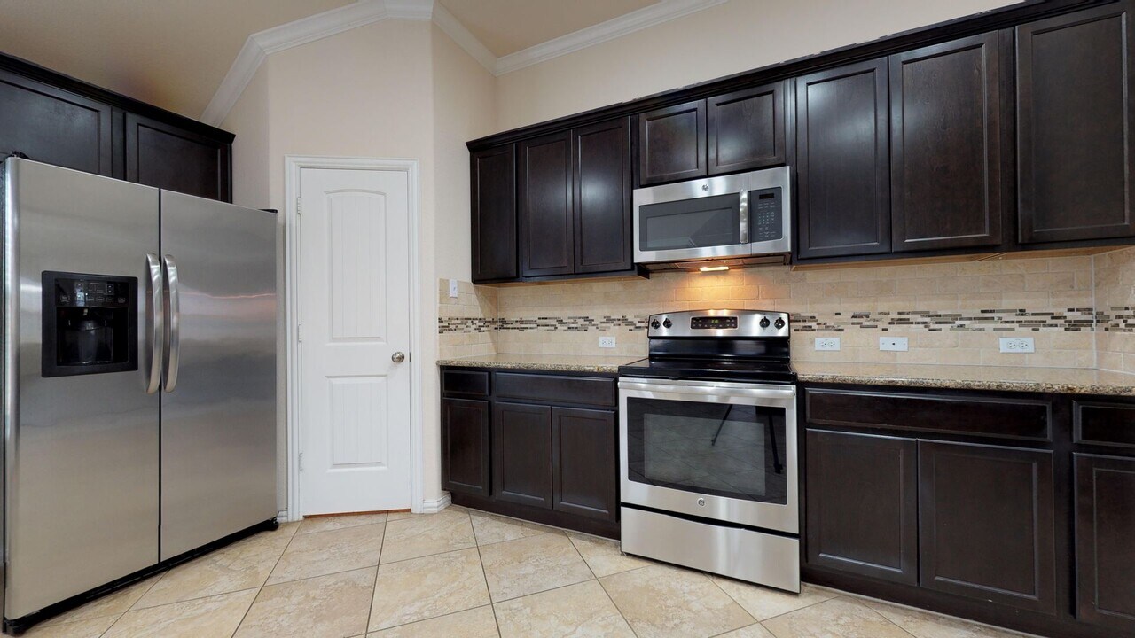 6301 Serpentine Dr in Killeen, TX - Building Photo