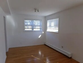 8644 Skokie Blvd in Skokie, IL - Foto de edificio - Building Photo