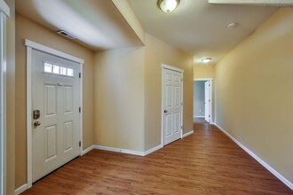 915 E Augusta Ave in Spokane, WA - Building Photo - Building Photo