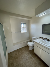 174 Broadway in Costa Mesa, CA - Building Photo - Building Photo