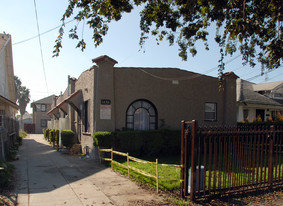 1230-1232 W 37th Dr Apartments