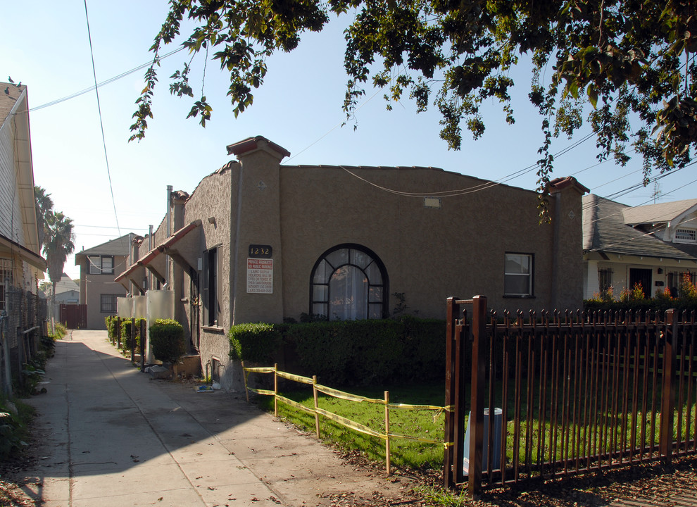 1230-1232 W 37th Dr in Los Angeles, CA - Building Photo