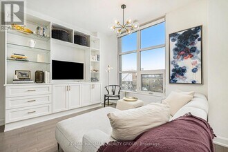 10 Rosemount Ave in Ottawa, ON - Building Photo - Building Photo