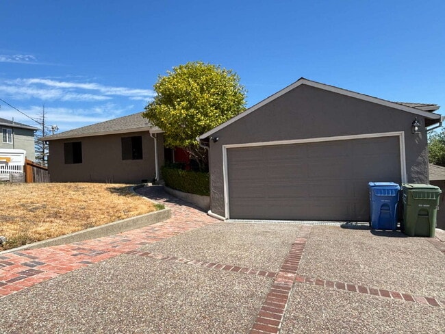 property at 1320 El Curtola Blvd