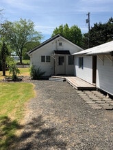 250 SW 13th St in Chehalis, WA - Building Photo - Building Photo