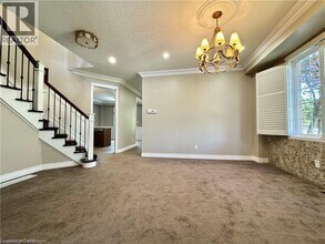 153 Sims Estate Dr in Kitchener, ON - Building Photo - Building Photo