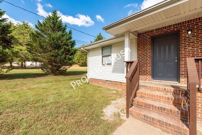 property at 718 Salem Rd