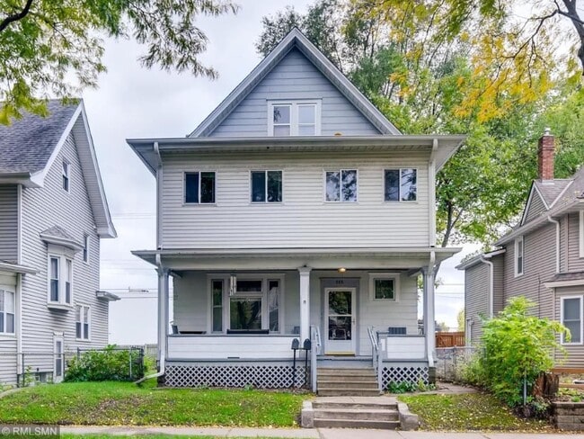 888 Sherburne Ave