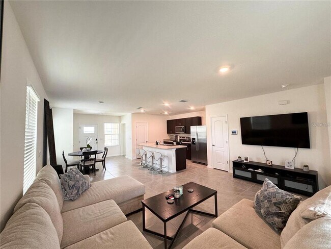 2095 King Ranch St in Kissimmee, FL - Building Photo - Building Photo