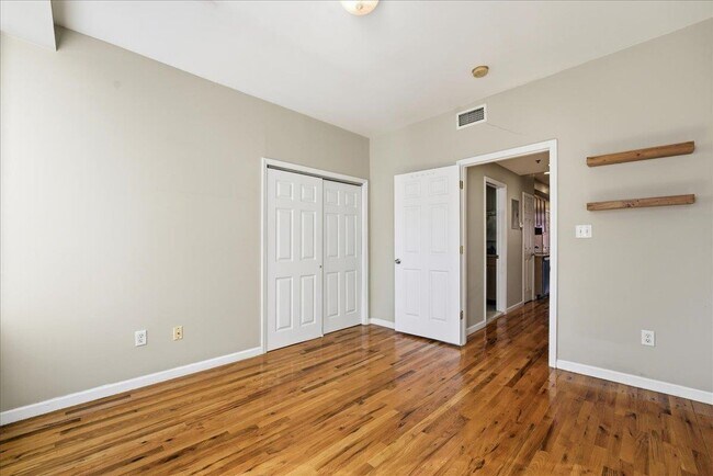 129 Willow Ave in Hoboken, NJ - Building Photo - Building Photo