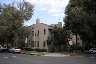 366 N Orange Grove Ave in Los Angeles, CA - Building Photo - Primary Photo