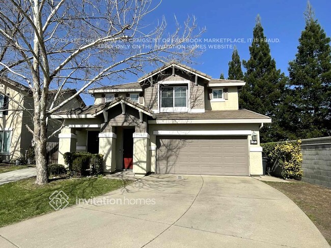 property at 465 Elmwood Ct
