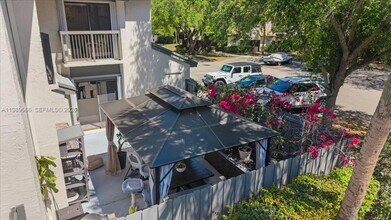 3627 Cocoplum Cir in Coconut Creek, FL - Building Photo - Building Photo