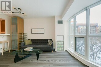 18 Beverley St in Toronto, ON - Building Photo - Building Photo