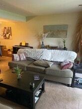 815 Irvine Rd in Champaign, IL - Building Photo - Building Photo